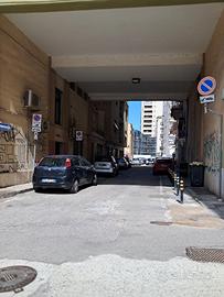 R.437 Locale interrato Ingress indipend. Stampace