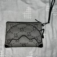 Pochette SprayGround