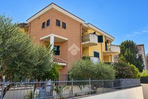 4 LOCALI A GUIDONIA MONTECELIO