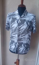 Camicia a Motivo Tropicale Manica Corta H&M-  Med.