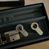 Serratura porta blindata