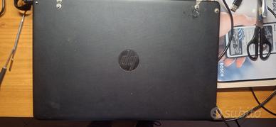 Notebook HP17", senza schermo.
