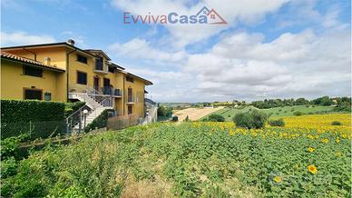 Appartamento su 2 livelli panoramico a Osimo