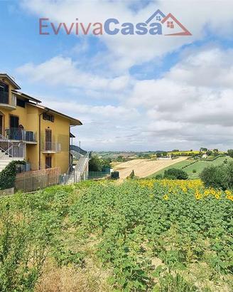 Appartamento su 2 livelli panoramico a Osimo