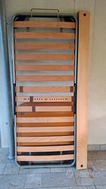 letto singolo con rete in doghe