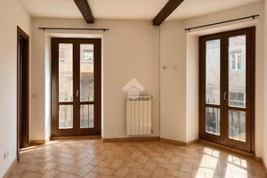 2 LOCALI A VITERBO