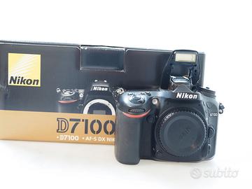 NIKON D 7100