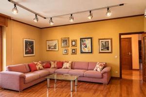 Appartamento di 162 m² con 4 locali e box auto a T