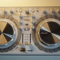 Pioneer DDJ Wego bianca con decksaver e custodia
