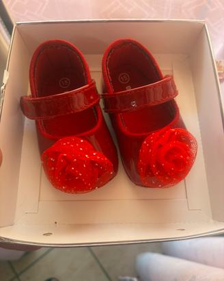 Scarpe neonata misura 15