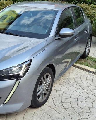 Peugeot nuova 208