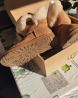 scarponcini ugg numero 38