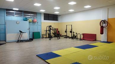 Sala per corsi sportivi, ballo, musica