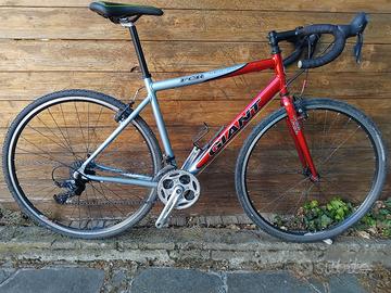bici gravel Giant 28