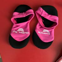 Calze e cuffia per piscina per bambina