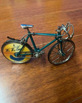 soprammobile bicicletta  da tavolo