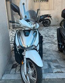 SH 150 color Perla 10/2019 + termoscudo