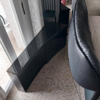 Comodini triangolari laccati neri