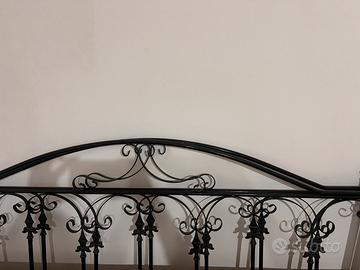 Letto matrimoniale spalliera