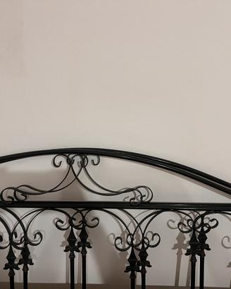 Letto matrimoniale spalliera