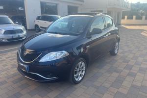 Lancia Ypsilon 1.2 69 CV 5 porte Platinum