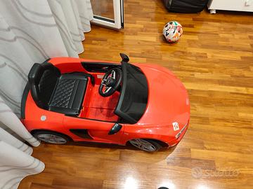auto giocattolo