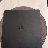 PS4 Slim 500GB - FW 11.00 + Pad Rigenerato + GTA V