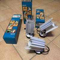 3 LAMPADE O FARETTI CON SNODO ORIENTAMENTO LUCE