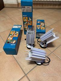 3 LAMPADE O FARETTI CON SNODO ORIENTAMENTO LUCE