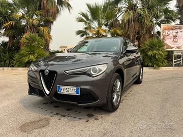 Alfa Romeo Stelvio 2.2 Turbodiesel 190 CV AT8 Q4 E