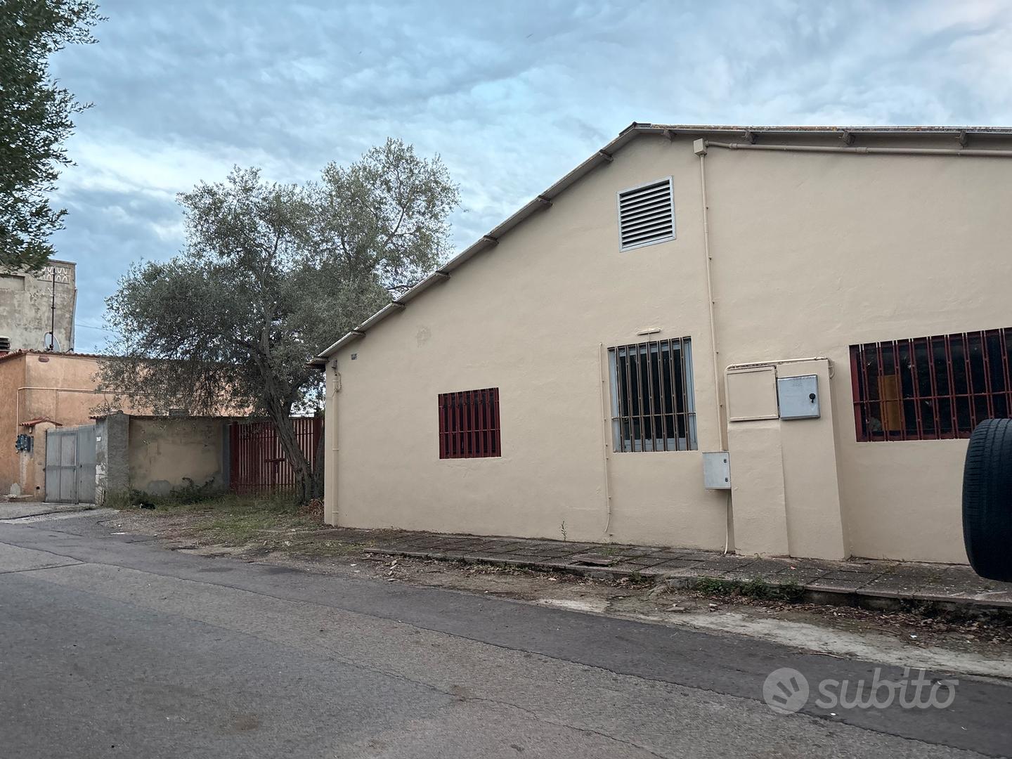 Capannone zona artigianale Sassari
