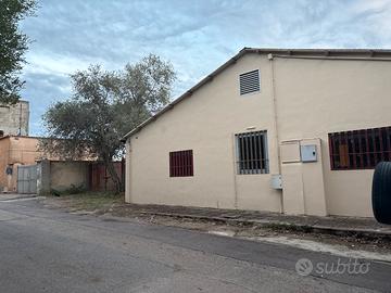 Capannone zona artigianale Sassari