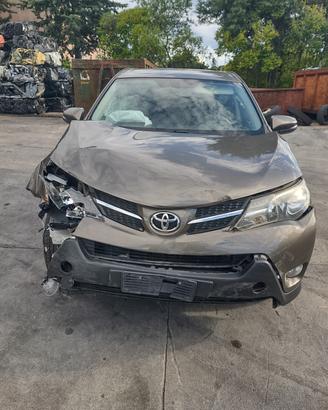 TOYOTA RAV 4 XA40 RICAMBI ORIGINALI USATI