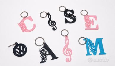 Portachiavi personalizzati con iniziali e simboli