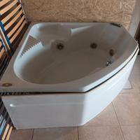 vasca idromassaggio Jacuzzi 