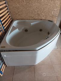 vasca idromassaggio Jacuzzi 