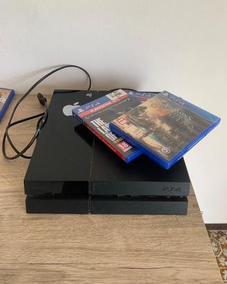 ps4 con alcuni giochi