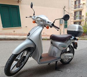 Aprilia  Scarabeo 50 cc 2T