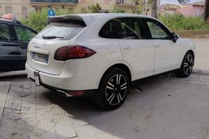 PORSCHE Cayenne 2ªs.'10-'18 - 2013