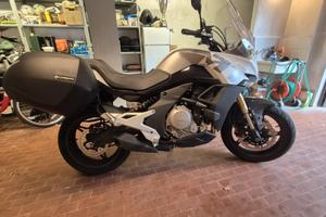 CF Moto 650MT - 2022