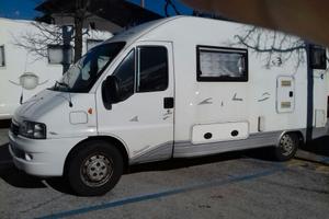 Camper Monoscocca  in vetroresina Campertre 580