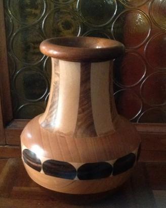 vaso segmentato in legno tornito concavo
