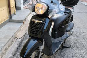 Aprilia Scarabeo 200 - 2009