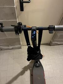 Monopattino elettrico ninebot