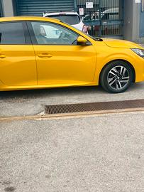 Peugeot 208 Super occasioni