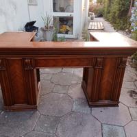 Scrivania in legno fatta anni anni 70