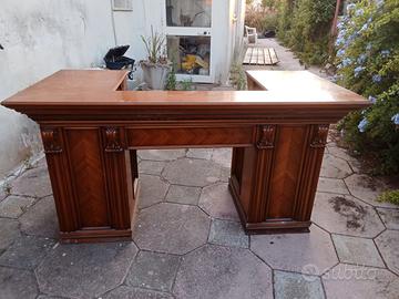 Scrivania in legno fatta anni anni 70