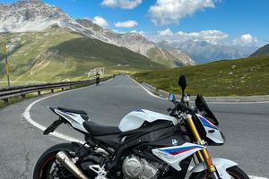 Bmw s1000r 2021