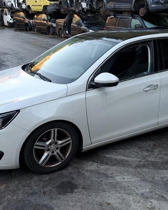 PEUGEOT 308 2015 SOLO PER RICAMBI