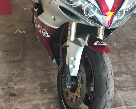 Yamaha R1